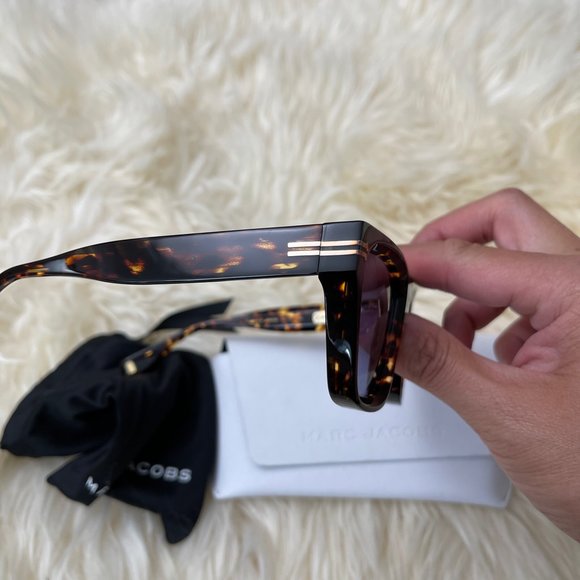 Marc Jacobs Women's Brown Icon Tortoiseshell-effect Sunglasses - Picture 4 of 7